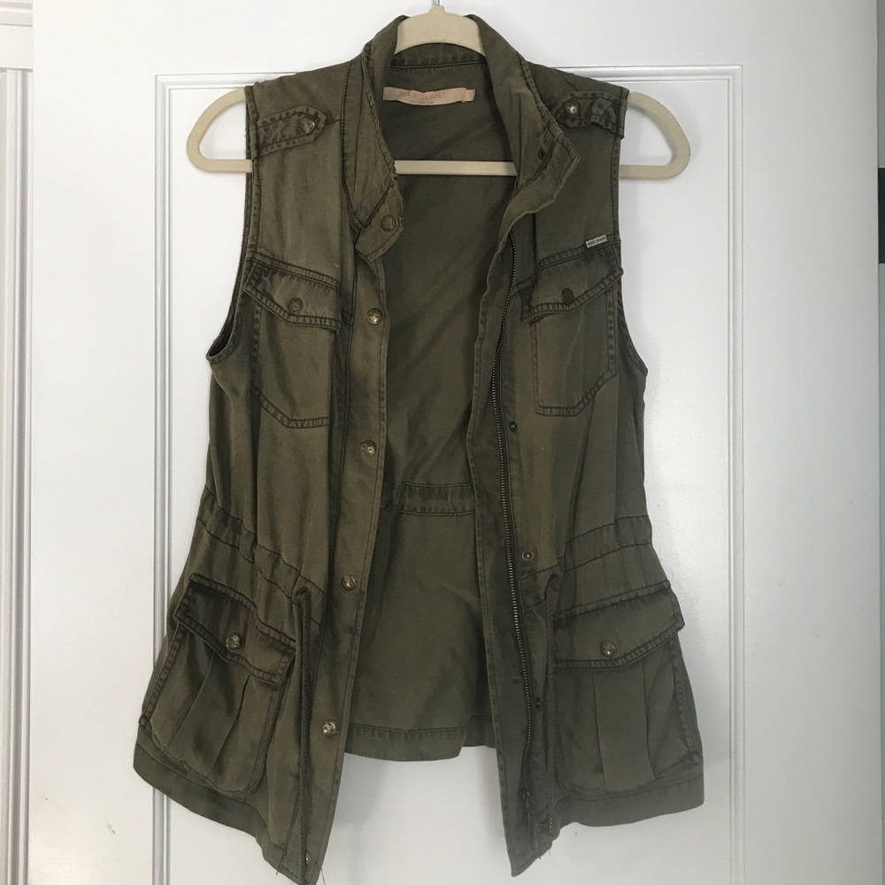 Camo green vest
